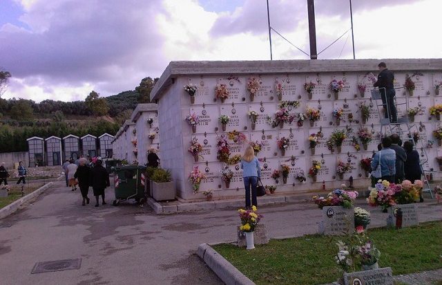 Nocera Inferiore, il cimitero riapre domani: visite ai defunti scaglionate
