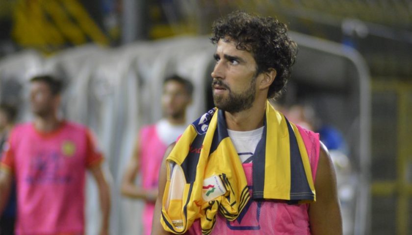 Derby alla Juve Stabia, l’ex granata Di Gennaro al veleno: «A Salerno alla fine ho pagato io per tutti»