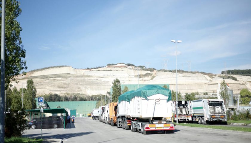 Salerno, gare a Ecoambiente: rinviati a giudizio dirigenti, funzionari pubblici, imprenditori e consulenti