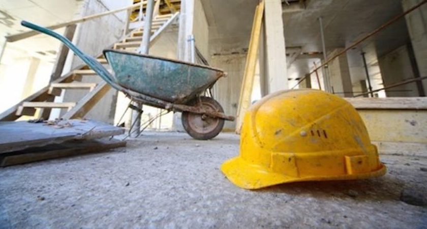 Incidente sul lavoro a Buccino, in prognosi riservata operaio di Colliano