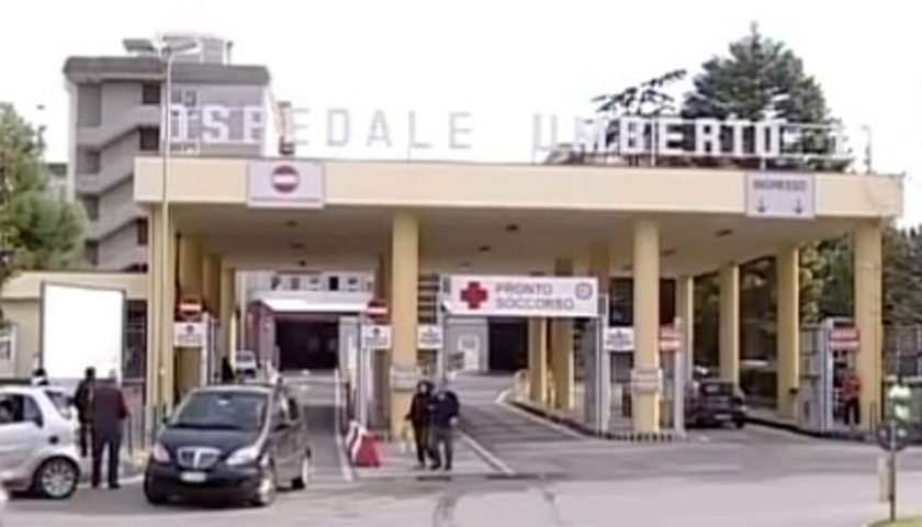 Carenza di personale all’Umberto I di Nocera, Ortopedia a rischio chusura