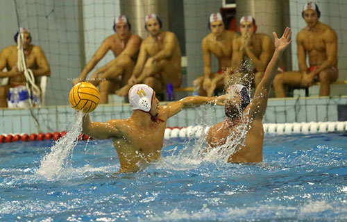 Il Circolo Nautico Salerno batte il San Mauro per 8-5