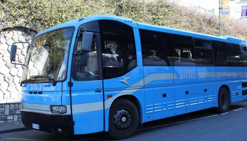 Record da Salerno a Cava: un’ora di bus per una decina di chilometri