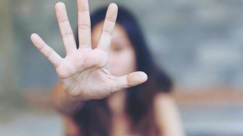 Maltrattamenti in famiglia a Ogliastro Cilento, allontanamento per giovane violento