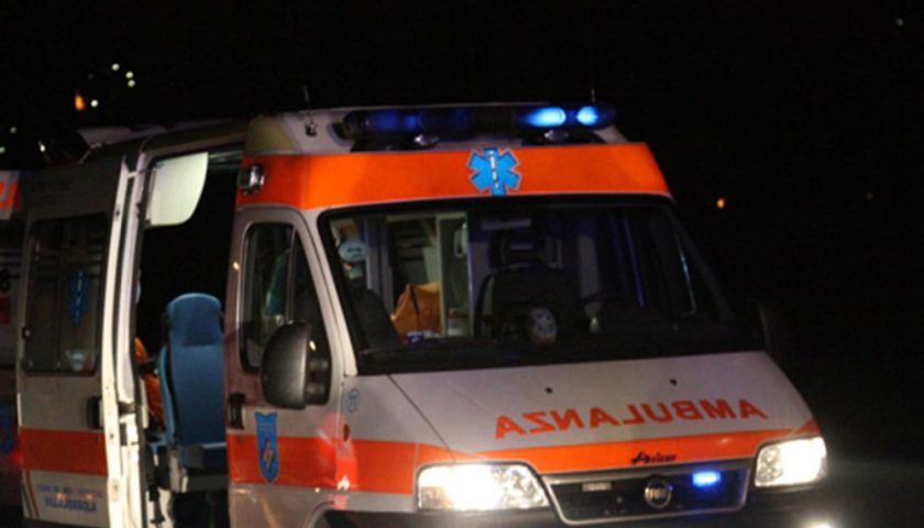 Fisciano, due aggressioni in strada: feriti in ospedale