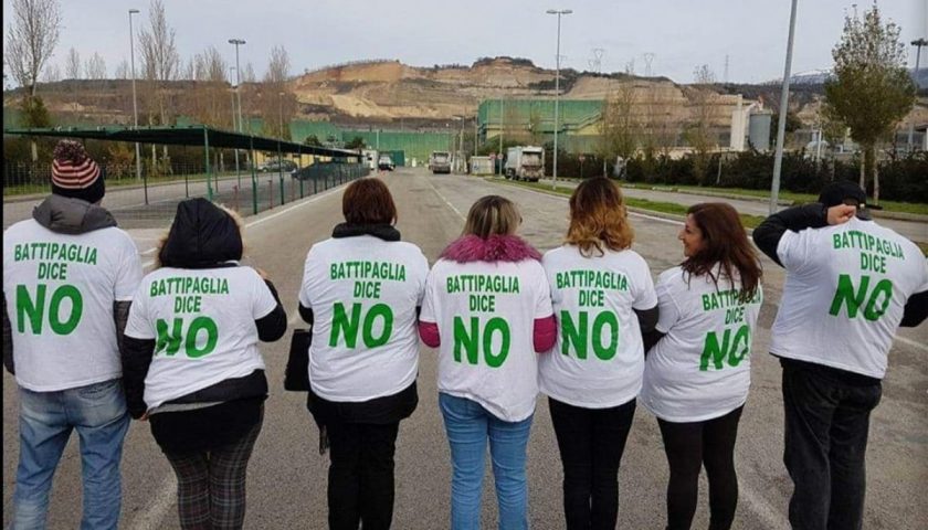 Blitz in Provincia del comitato ambientalista: “Battipaglia dice no”