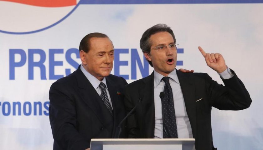 Regionali, Berlusconi: “Il candidato è stato scelto da tempo, altri nomi non sono convincenti”. Caldoro in pole per contrastare De Luca