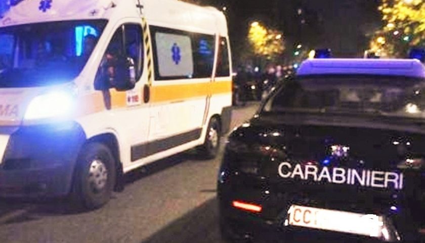 Incidente ieri a Vallo, auto sbanda e si ribalta: sul posto arriva anche il vescovo
