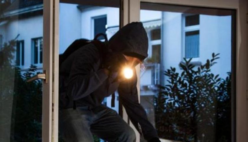 Allarme furti a Vallo della Lucania e Monte San Giacomo