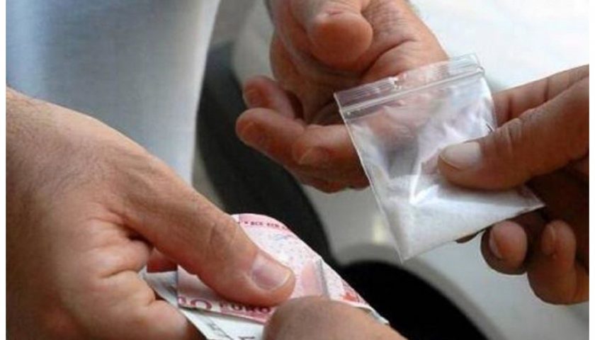Arrestato a Cava de’ Tirreni per spaccio, giovane non potrà muoversi da Nocera Inferiore