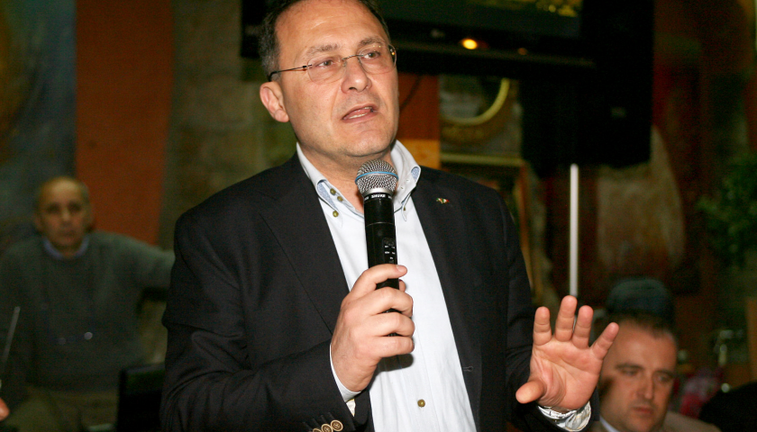Regionali in Campania, Cirielli frena Martusciello: “Il candidato spetta a Fratelli d’Italia”
