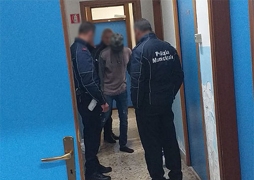 Aggressione ai vigili urbani nella Villa comunale di Salerno, la Cgil: “Più sicurezza per gli agenti”