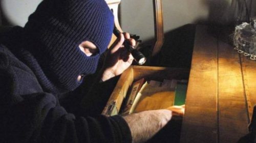 Fisciano, ladri entrano in casa di famiglia con bimba piccola: rubate le fedi nuziali