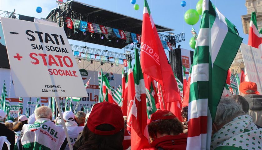 Anziani sempre più in difficoltà, giovedì scenderanno in piazza anche a Salerno