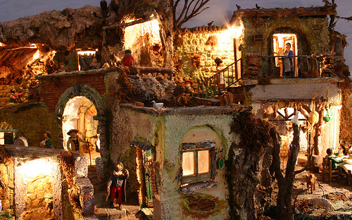 Rubano il presepe della madre morta: “Ritornatemelo dopo le feste”