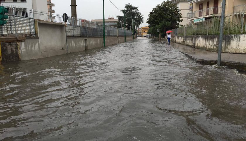 Scafati finisce sott’acqua per il maltempo, Russo scrive al Governatore: “Intervenire subito, prima di piangere morti”