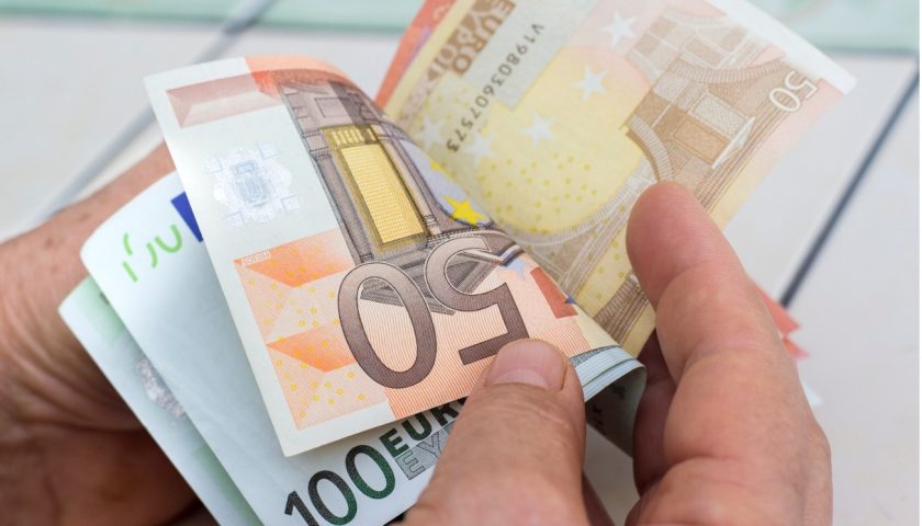 Dal Consorzio Sociale Vallo di Diano, Tanagro e Alburni un bonus di 250 euro  in favore dei Caregivers familiari