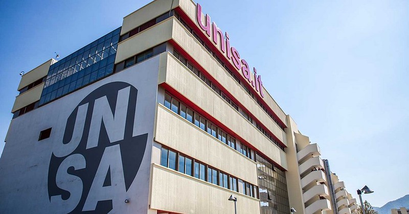 UNISA ESONERA OLTRE LA METÀ DEI SUOI STUDENTI DAL PAGAMENTO TASSE  PER L’ANNO ACCADEMICO 2020/21