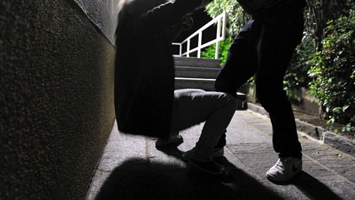 Cava de’ Tirreni: ragazza aggredita, ora picchiano lui