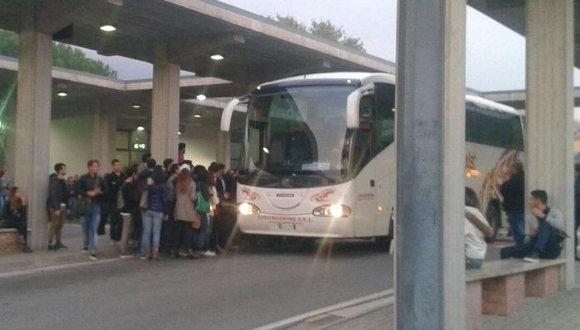 Trasporti, la Regione autorizza nuove corse di bus per collegare Eboli all’Università di Salerno