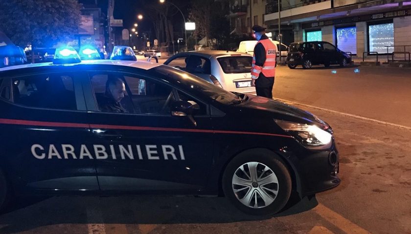 Furto nella notte di un mezzo agricolo a Campagna, 2 arresti