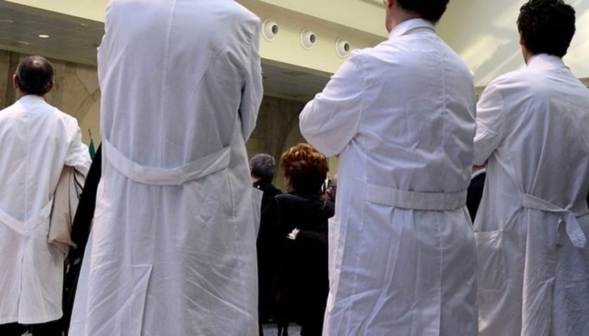 Oggi al Grand Hotel Salerno giuramento di Ippocrate per quasi 500 neolaureati medici