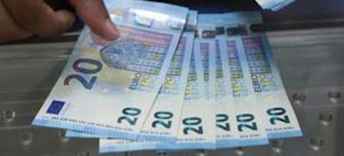 Anziani denunciano: “Pensioni pagate con banconote false”, indagini in corso