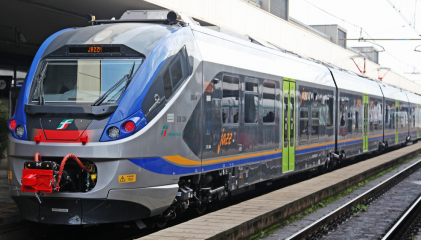A Napoli la costruzione di 43 treni ibridi per il trasporto regionale