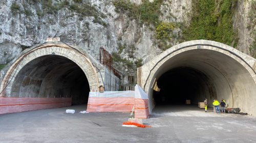 Porta Ovest a Salerno,  Valiante: “Sfregio imperdonabile al territorio”