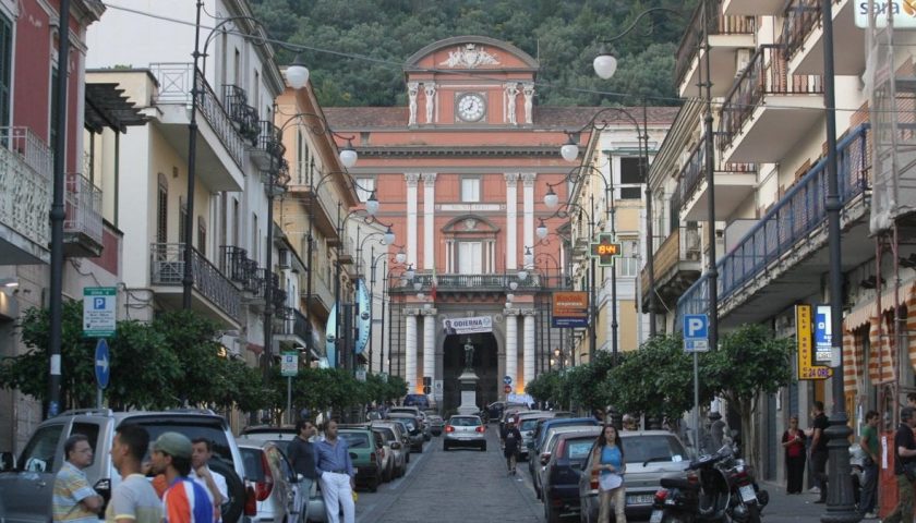 Capra decapitata e testa gettata in strada, sotto accusa a Sarno la comunità islamica