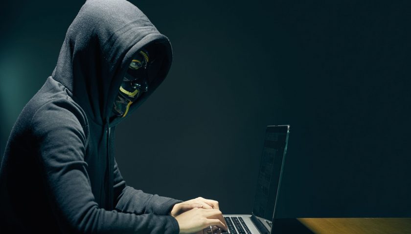 Hacker sposta 9mila euro da un conto corrente al suo, finisce davanti ai giudici di Nocera