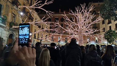 Luci d’artista, presentazione a Rimini. Il sindaco di Salerno: sarà un’edizione importante