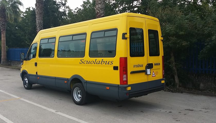 Battipaglia, Comune senza conducente per lo scuolabus