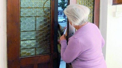 Truffe in costiera Amalfitana,  gli anziani non ci cascano e chiamano i carabinieri