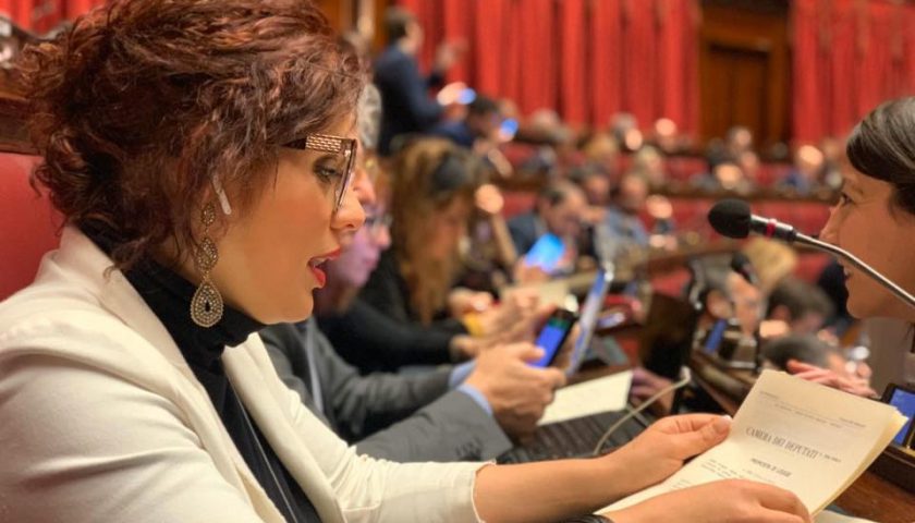 Manutenzione stradale, la deputata Anna Bilotti interroga il ministro