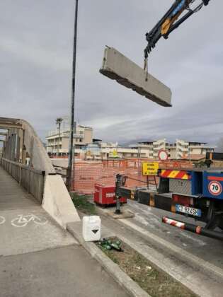 Ponte Asa a Pontecagnano, partiti i lavori ma è polemica sul transito a senso alternato