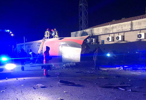 Deraglia Frecciarossa Milano-Salerno: due morti, caos sulla rete ferroviaria