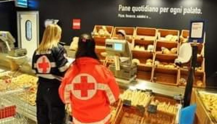 Coronavirus, attivato ad Angri il servizio pronto spesa con la Croce Rossa