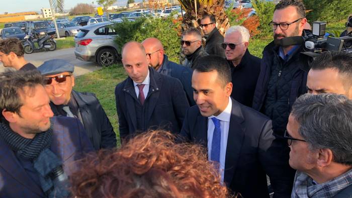 Di Maio incontra lavoratori ex Treofan: “Potete contare su di me”