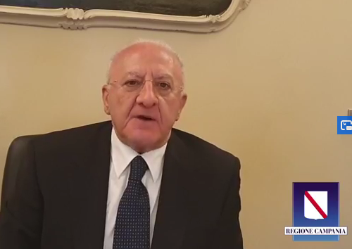 Coronavirus: De Luca ammonisce i concittadini. La situazione è grave