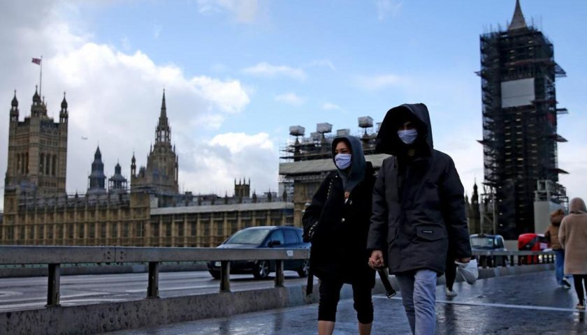 Gran Bretagna: oltre 18 mila i contagi a causa della variante Delta