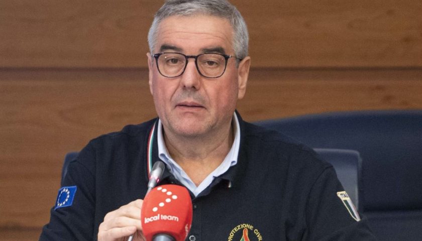 Borrelli della Protezione civile: “In casa anche il 1 maggio, poi inizia la fase 2”