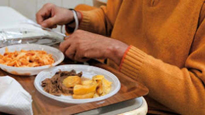 Pranzo di Pasqua per i più bisognosi, la Caritas al servizio dei poveri su tutto il Salernitano