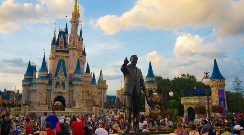 Emergenza covid 19 negli States, due salernitane operatrici a Disneyworld bloccate a Orlando: appello a De Luca per tornare a casa