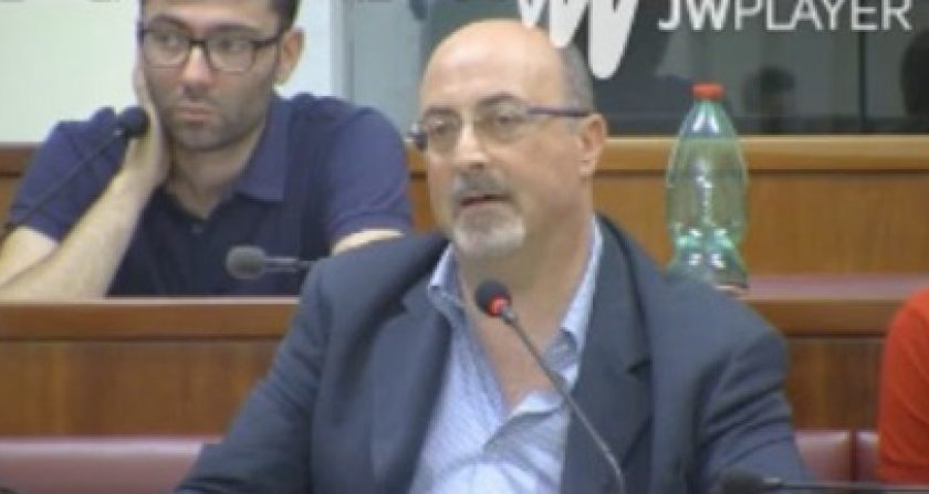 Dopo la spesa in ordine alfabetico, ad Angri stesso criterio per comprare vestiti ai bambini
