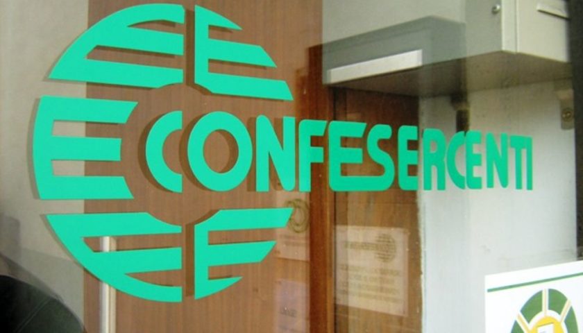 Lo sportello Confesercenti Vallo di Diano non va in vacanza