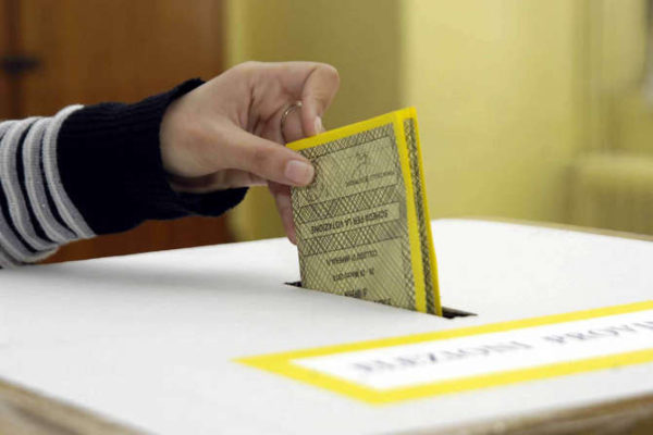 Domani e lunedì il ballottaggio: sfida all’ultimo voto a Pagani e Angri