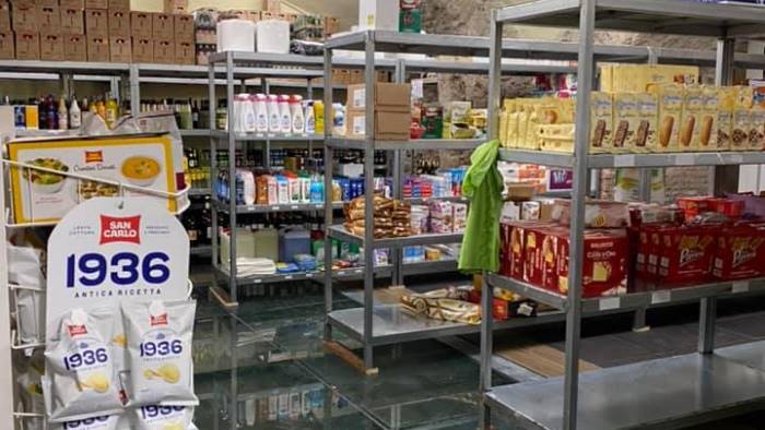 L’Iroko di Largo Campo a Salerno diventa supermercato