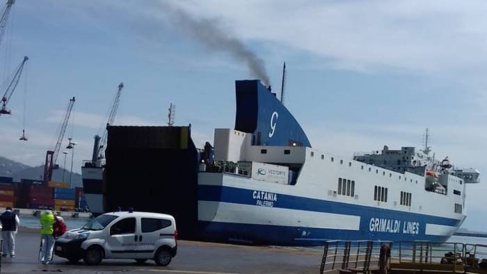 Arrivata alle 12 da Tunisi la nave della Grimaldi con gli italiani a bordo