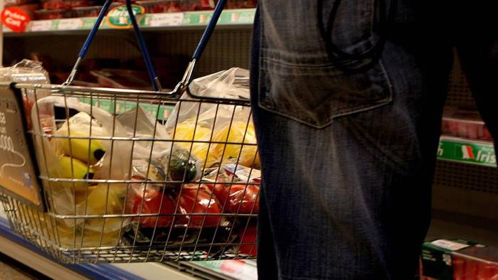 Rifondazione Comunista: “A Cava de’ Tirreni aumenti nei supermercati anche del 300%”